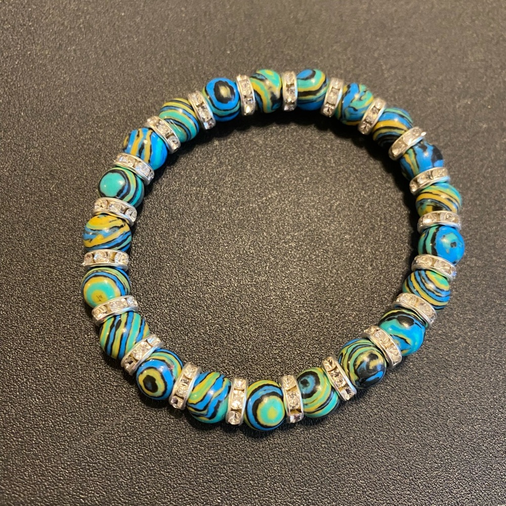 8 mm Malachite quartz beaded bracelet. 7 inches. New no tags